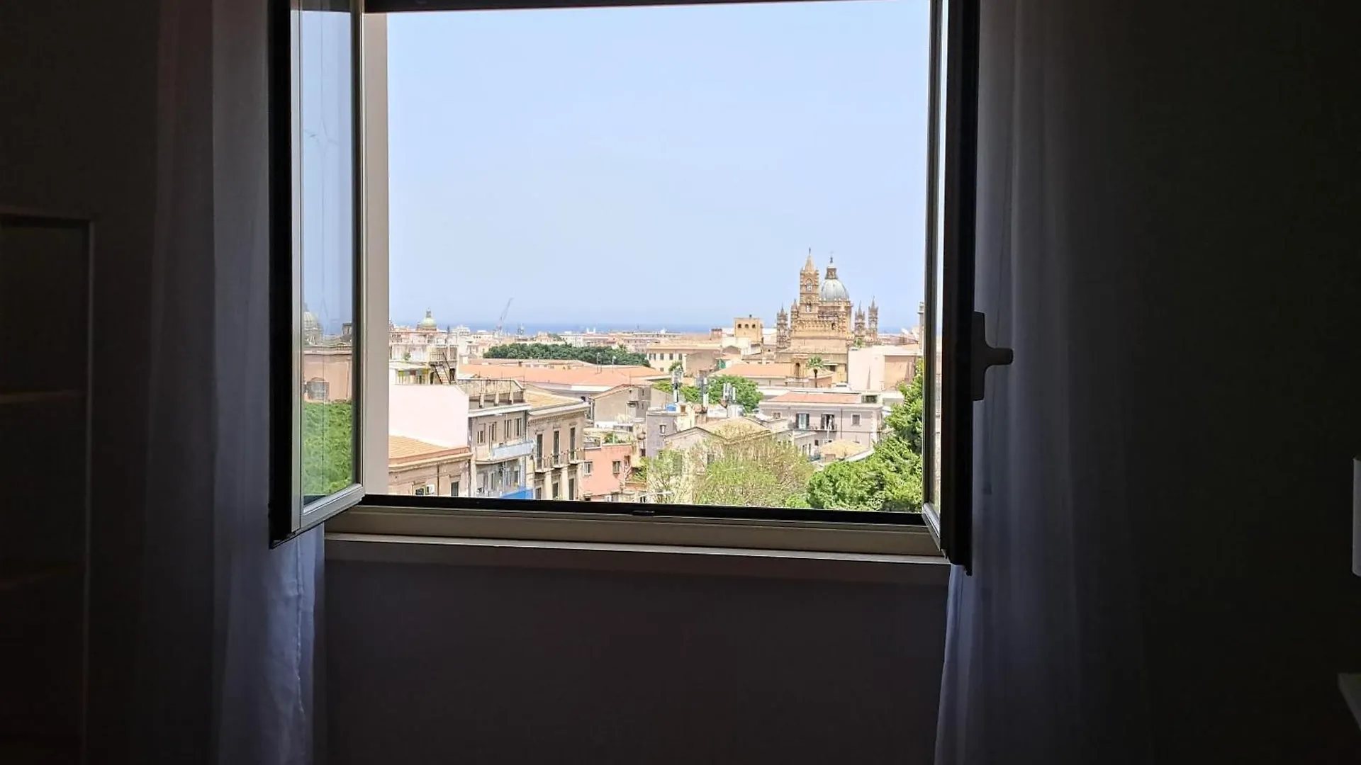 Apartament Skyline Palermo 0*,